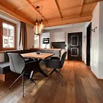 Casa de hóspedes Schulhaus Tirol