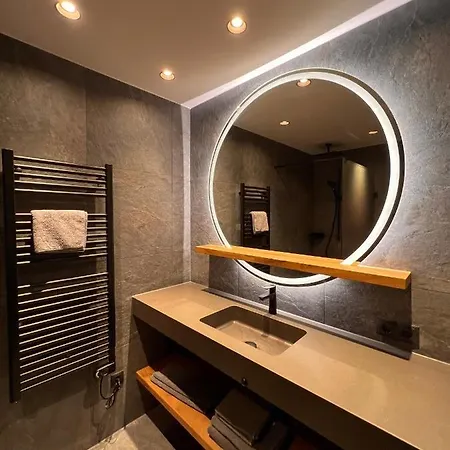 Pensión Schulhaus Tirol 3*