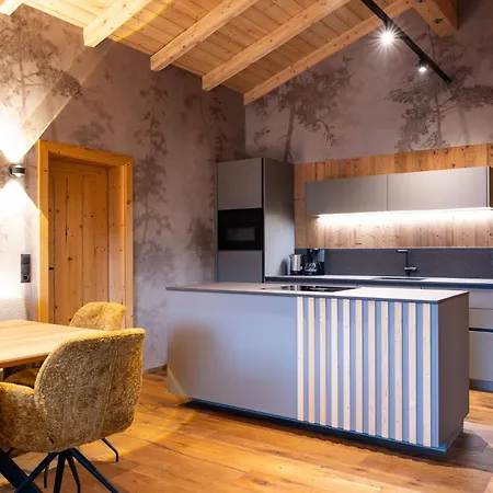 Schulhaus Tirol Pensión 3*