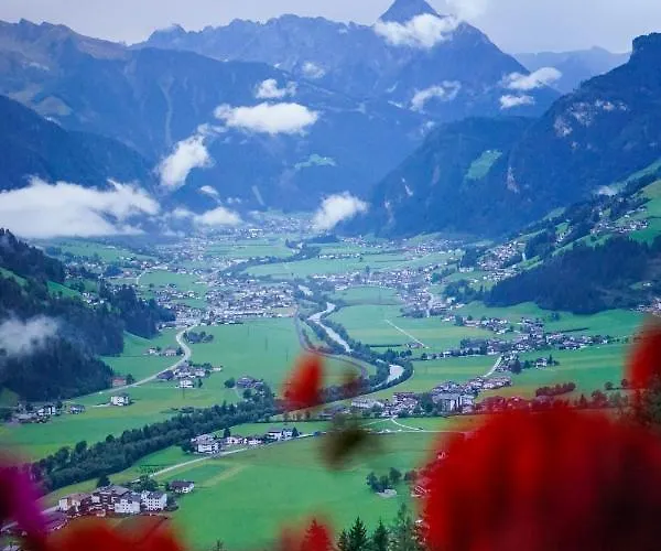 Gasthuis Schulhaus Tirol