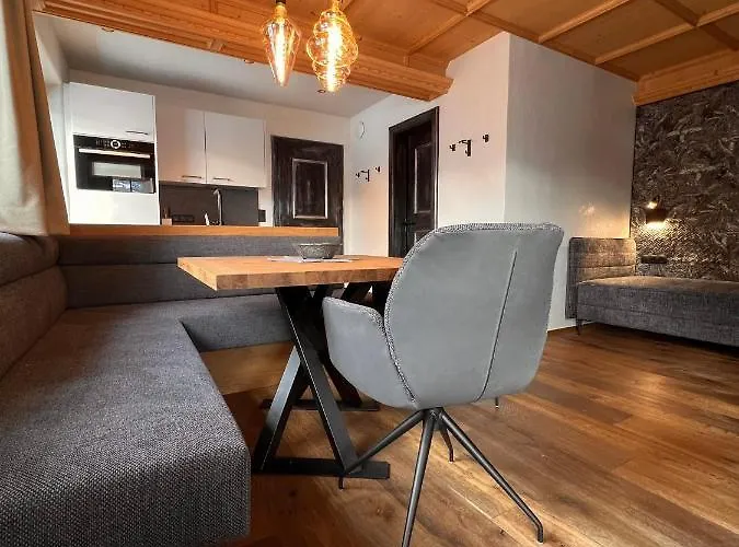 Schulhaus Tirol Zellberg