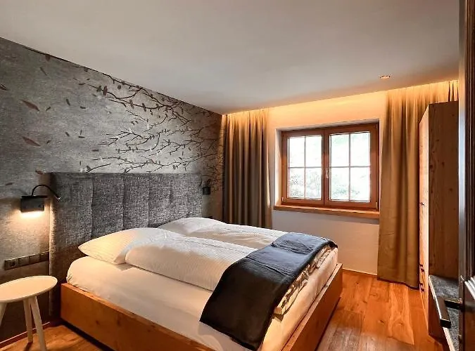 Gasthuis Schulhaus Tirol Zellberg