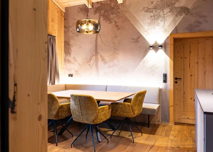 Schulhaus Tirol Gasthuis 3*