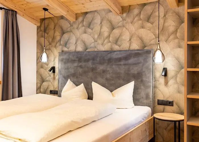 بيت ضيافة Schulhaus Tirol