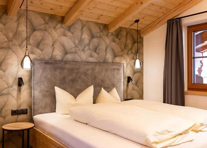 Gasthuis Schulhaus Tirol