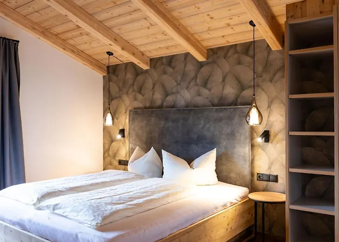 Schulhaus Tirol بيت ضيافة Zellberg